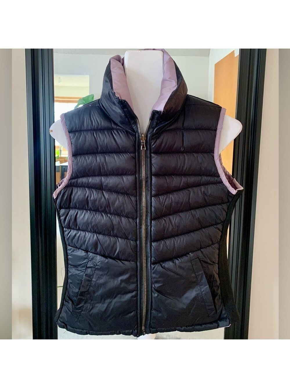Love Me Now Lilac & Black Reversible Puffer Vest - Picture 4 of 5